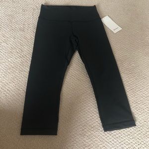 Lululemon Wunder Under 21” Pants - Size 10 - BNWT!